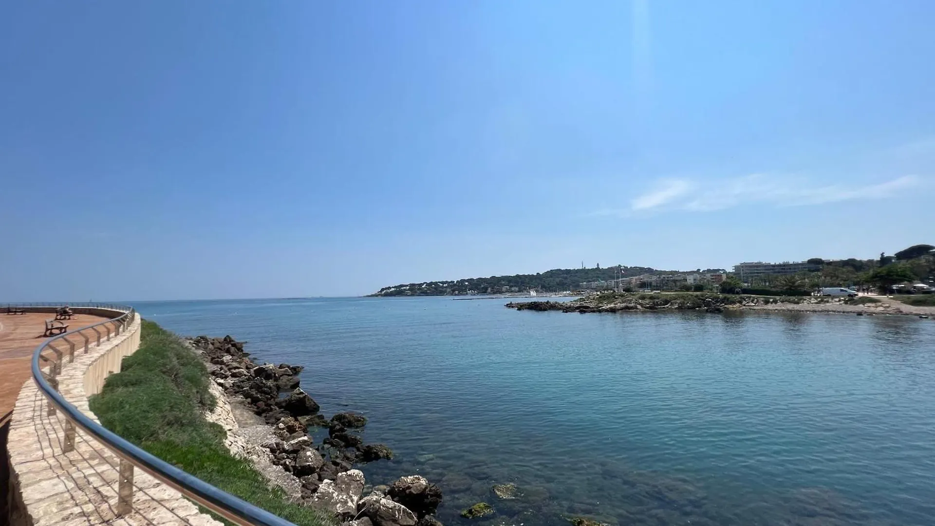 Antibes - 4 People - Parking - Terrace Apartment France